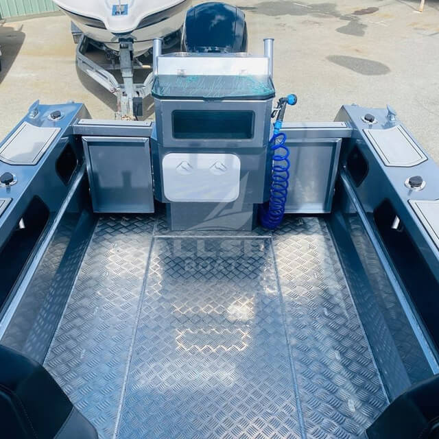 EasyCraft 6m Barco de cabina
