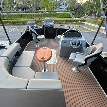 Barco pontón de 17 pies