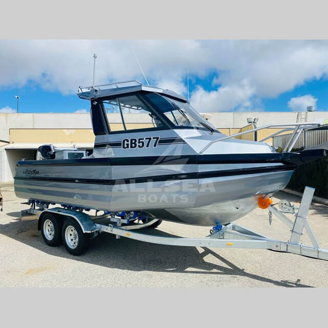 EasyCraft 6m Barco de cabina