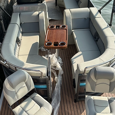 Barco pontón de 25 pies