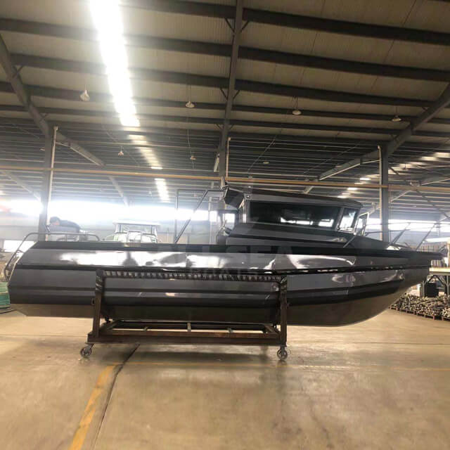 EasyCraft 8.5m Barco de cabina