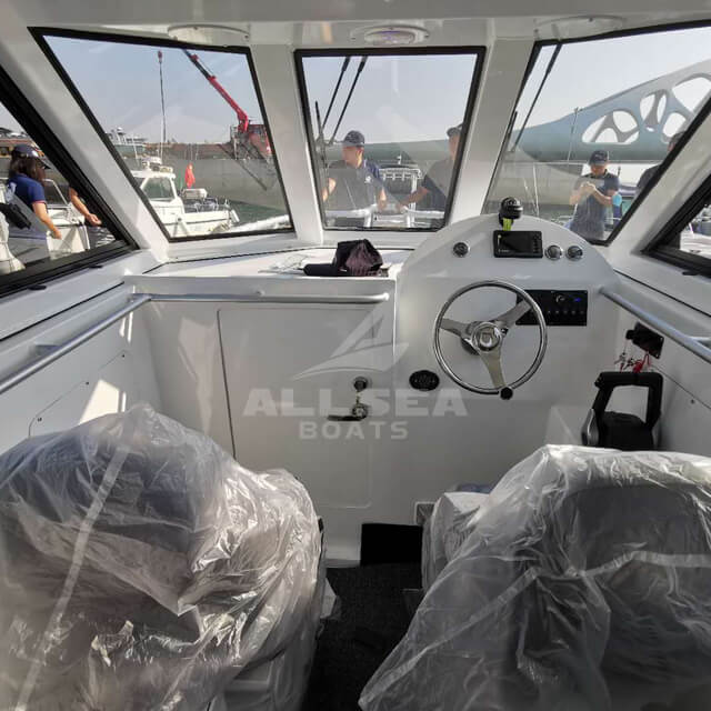 Barco catamarán de 7,3 m