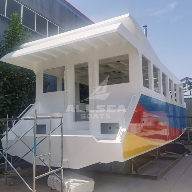 Barco de pasajeros de 15 m