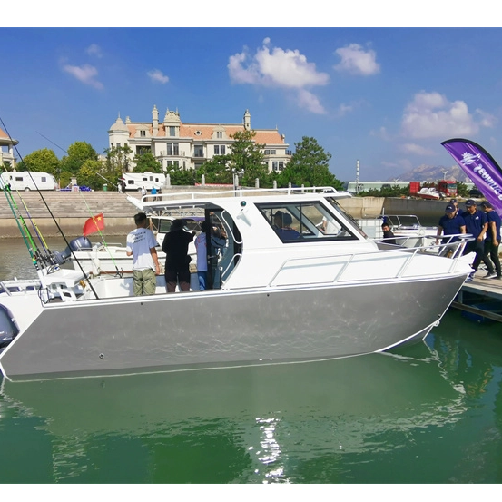 Rendimiento de manejo de ondas: aluminio vs. Barcos de pesca de fibra de vidrio