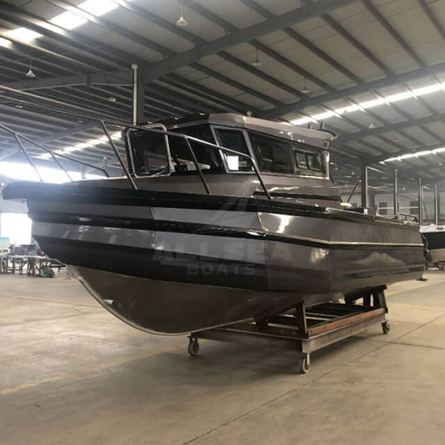 EasyCraft 8.5m Barco de cabina